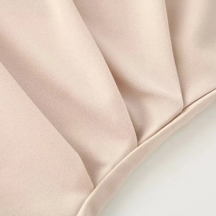 Katrin | Schickes Rüschenkleid – Ärmelloses Sommer-Midikleid für elegante Partys